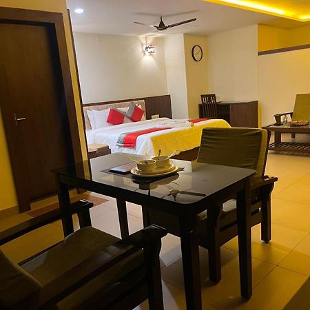 M R Residency Dharwad. Apartment Екстериор снимка