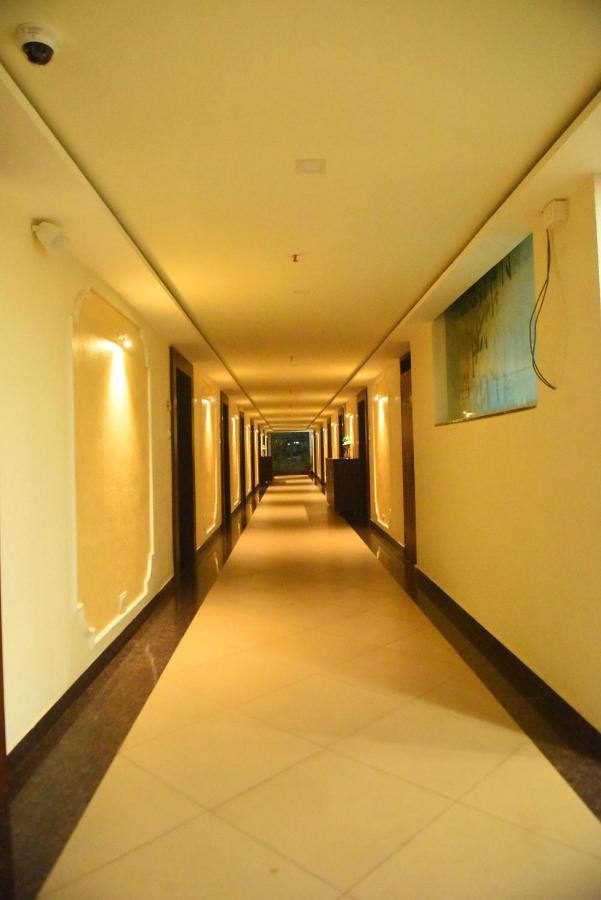 M R Residency Dharwad. Apartment Екстериор снимка