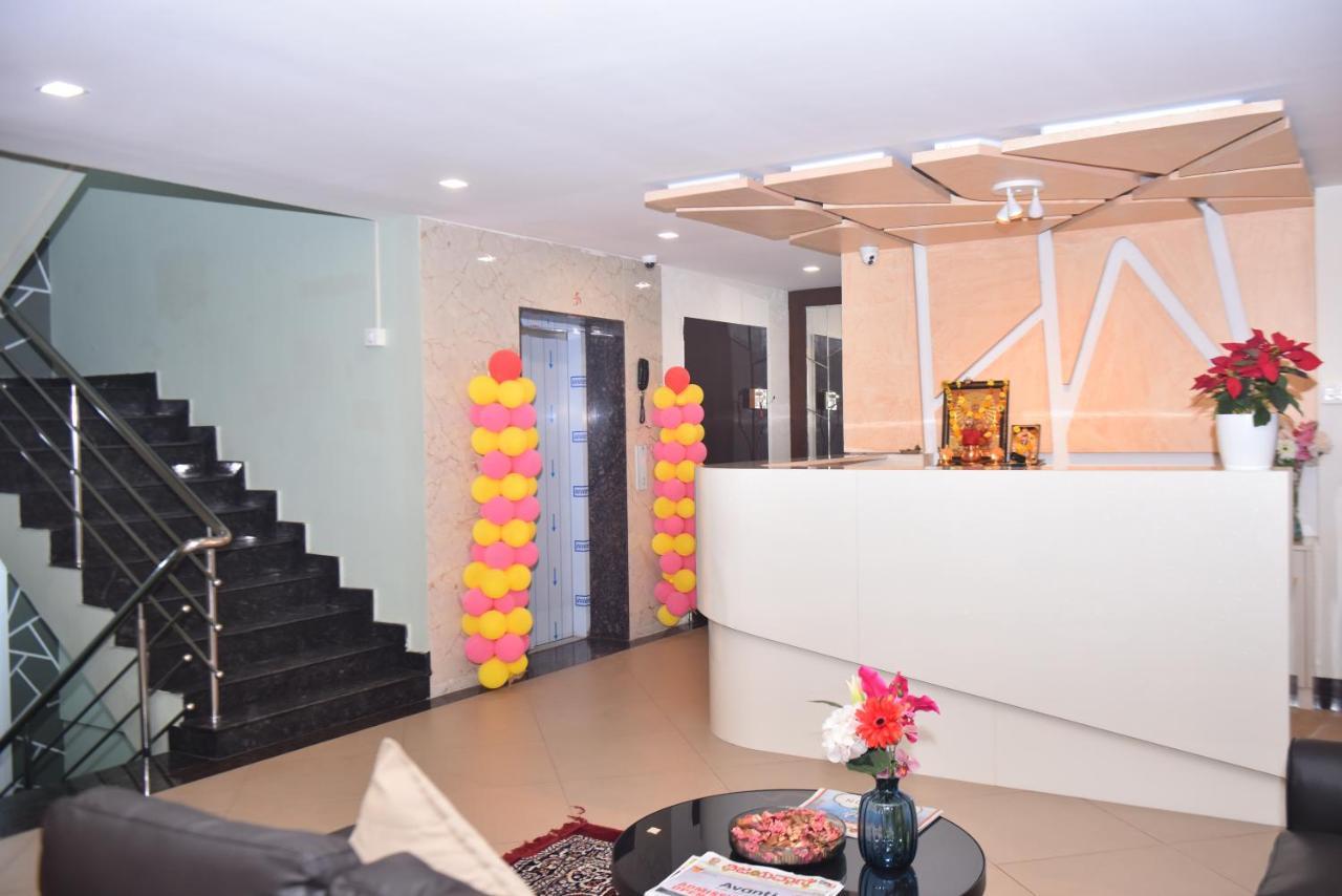 M R Residency Dharwad. Apartment Екстериор снимка