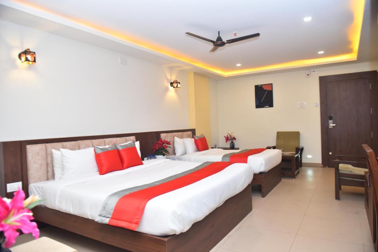M R Residency Dharwad. Apartment Екстериор снимка