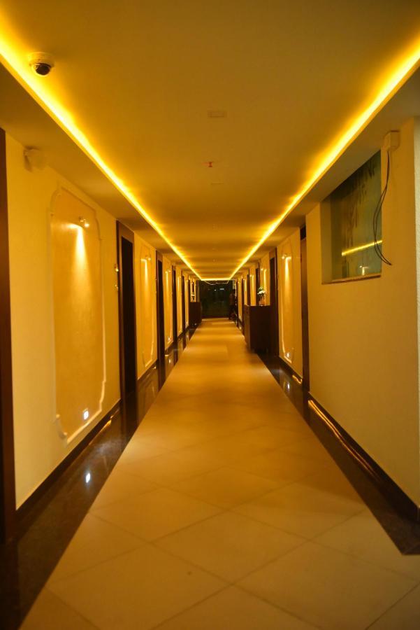 M R Residency Dharwad. Apartment Екстериор снимка