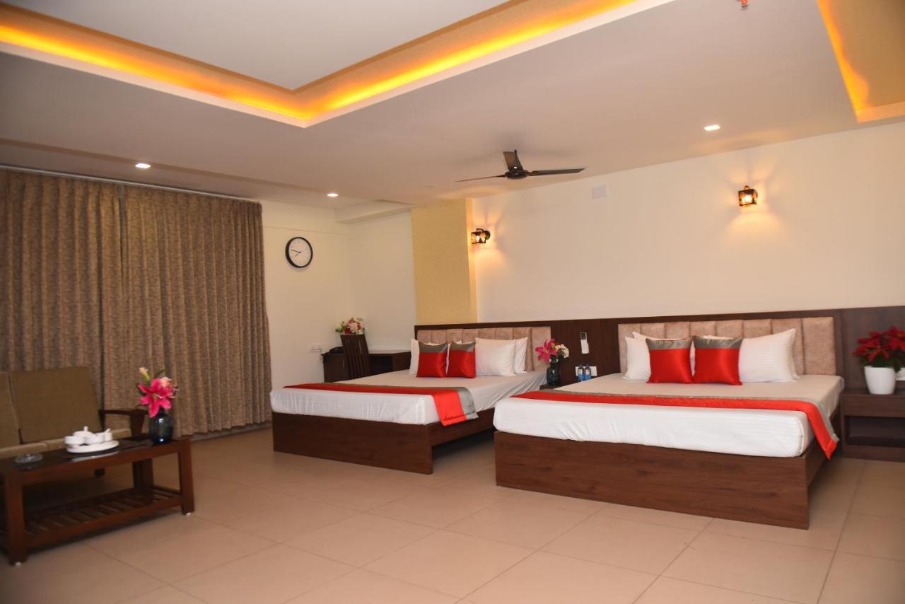 M R Residency Dharwad. Apartment Екстериор снимка