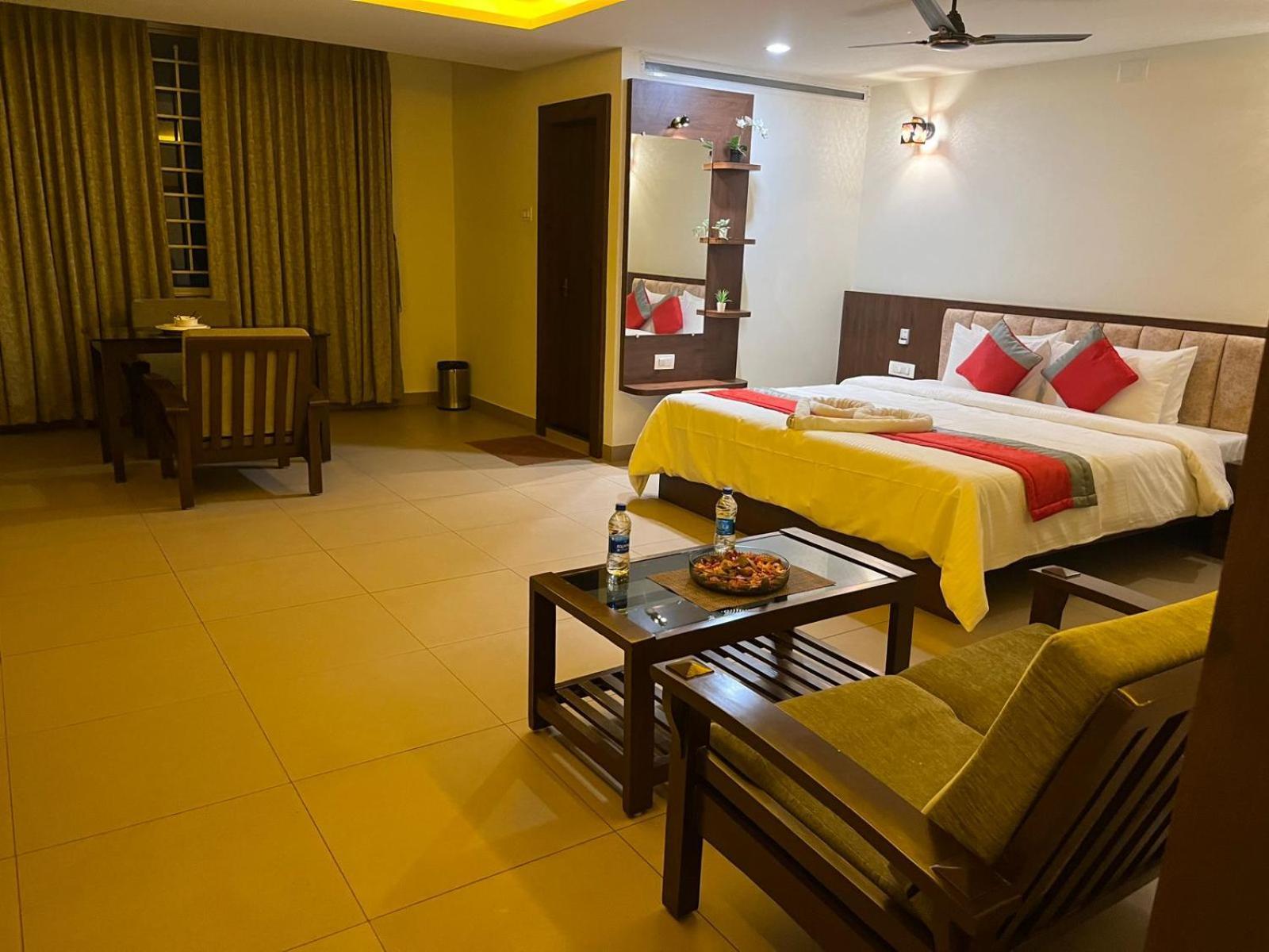 M R Residency Dharwad. Apartment Екстериор снимка